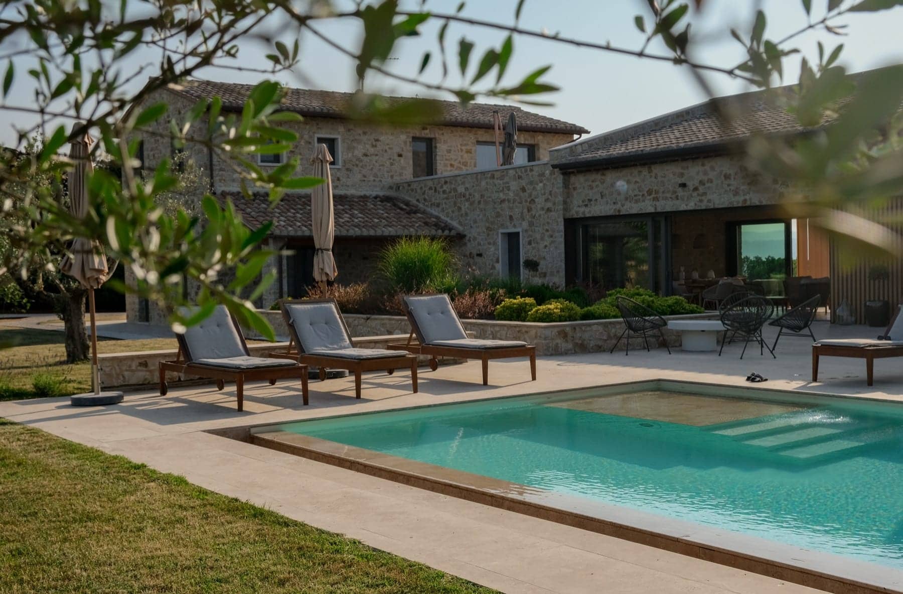 Hilltop villa near Todi