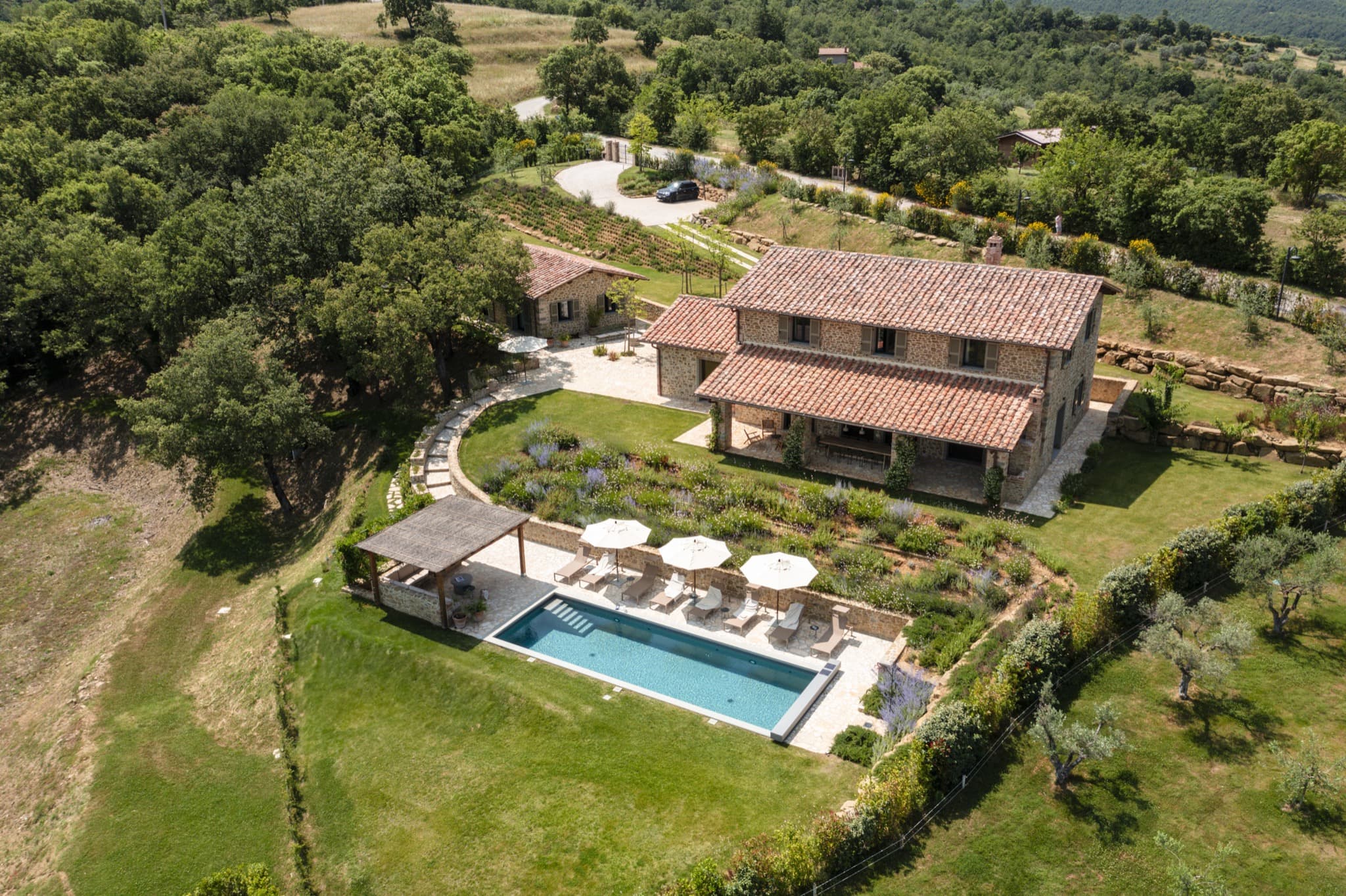 Modern villa near Lake Trasimeno photo 3