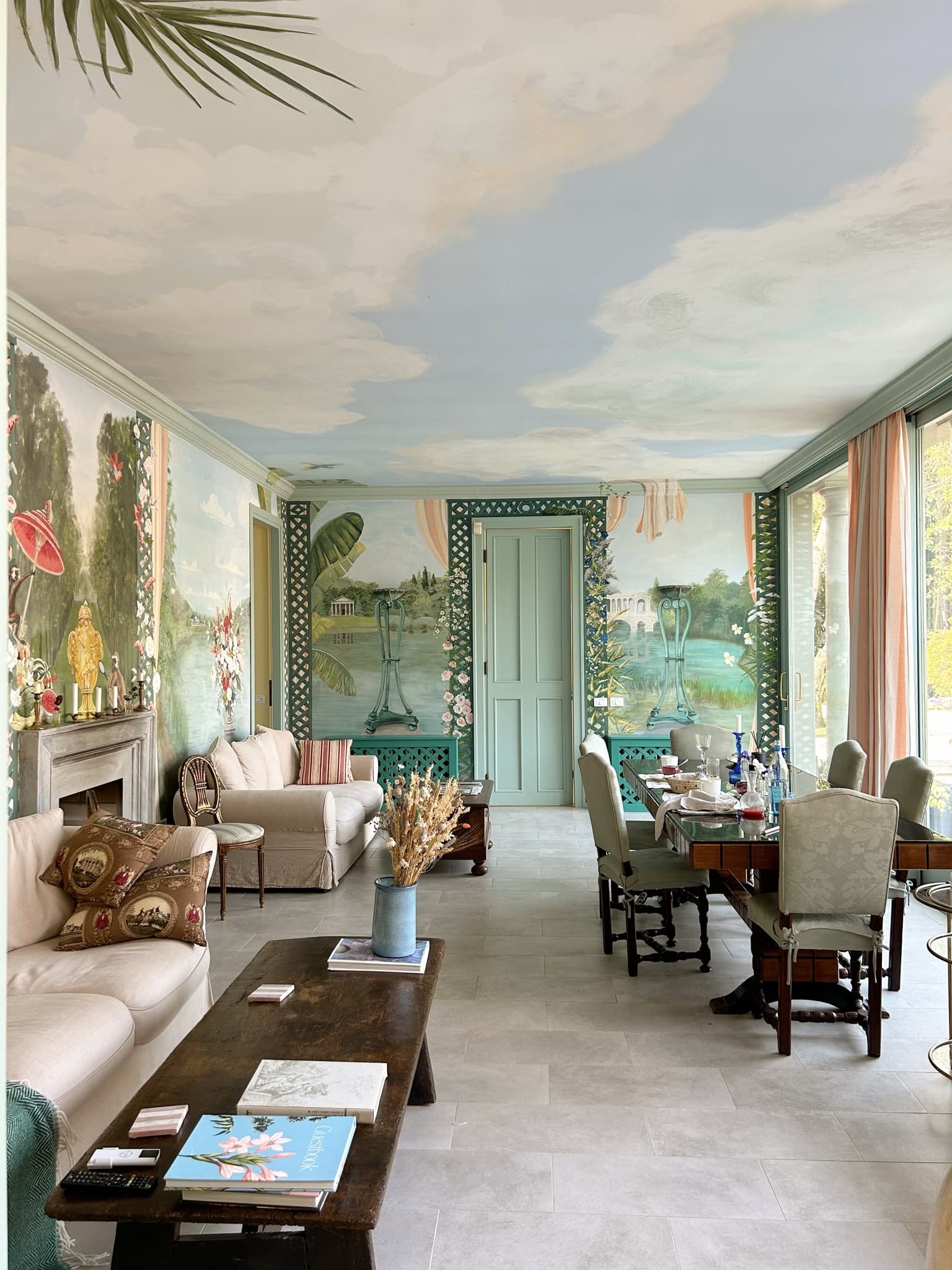 Romantic villa on a private lake photo 2