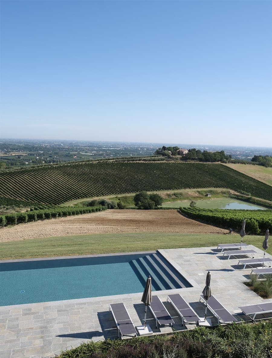 Restored podere in the Romagna hills photo 3