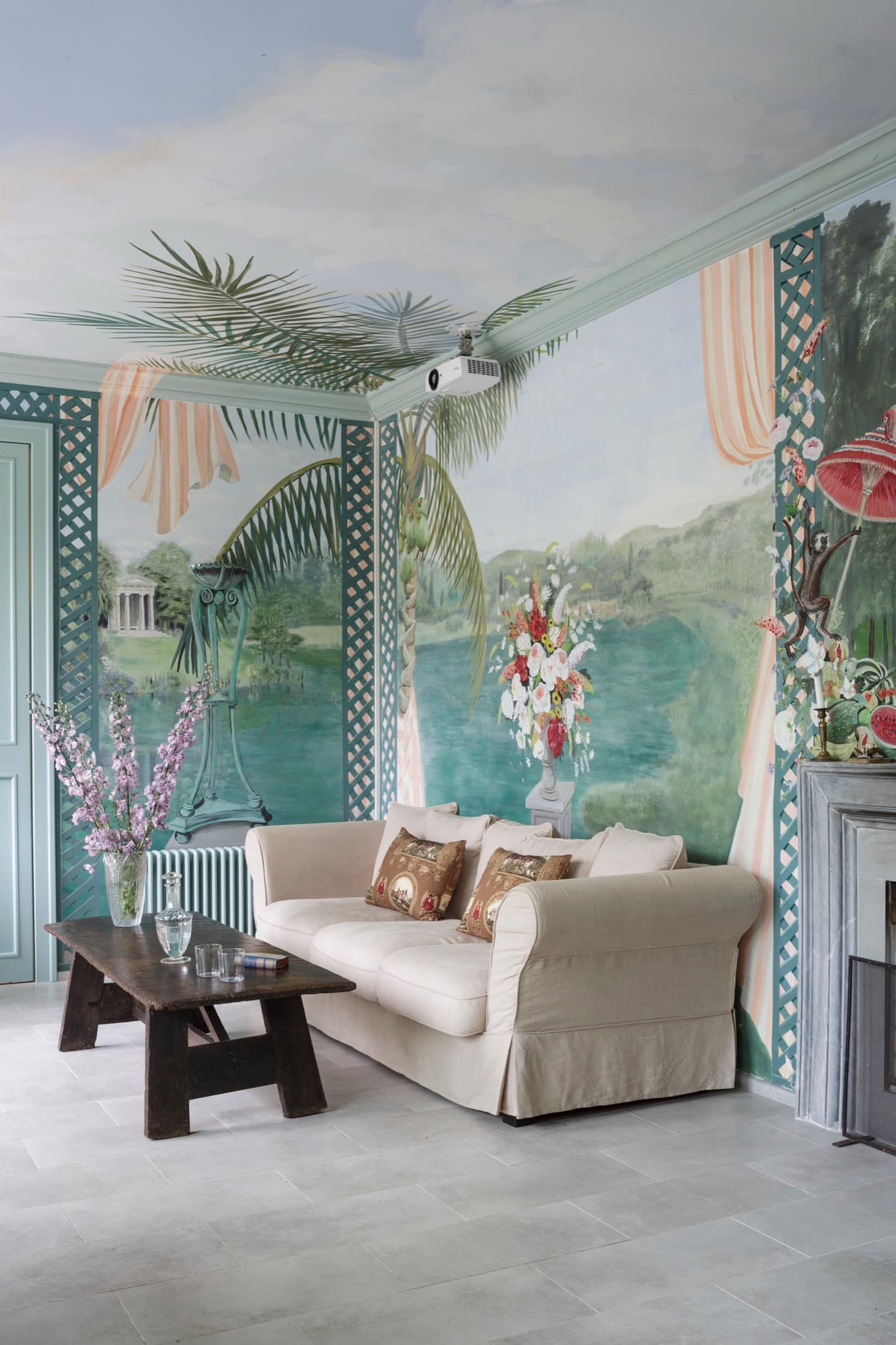 Romantic villa on a private lake photo 3