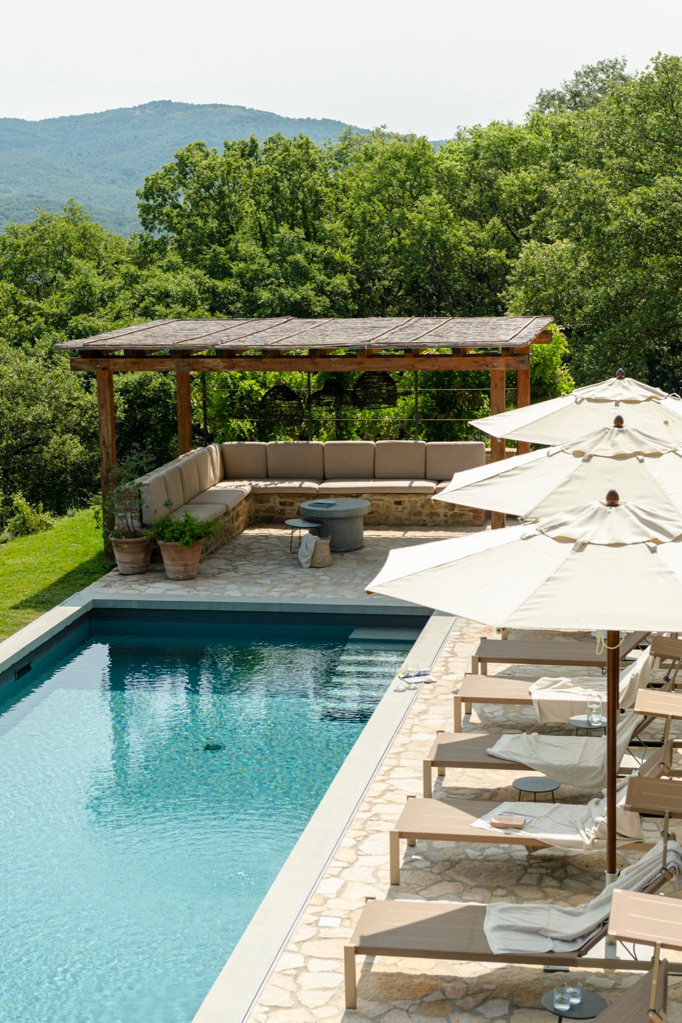 Modern villa near Lake Trasimeno, photograph 4