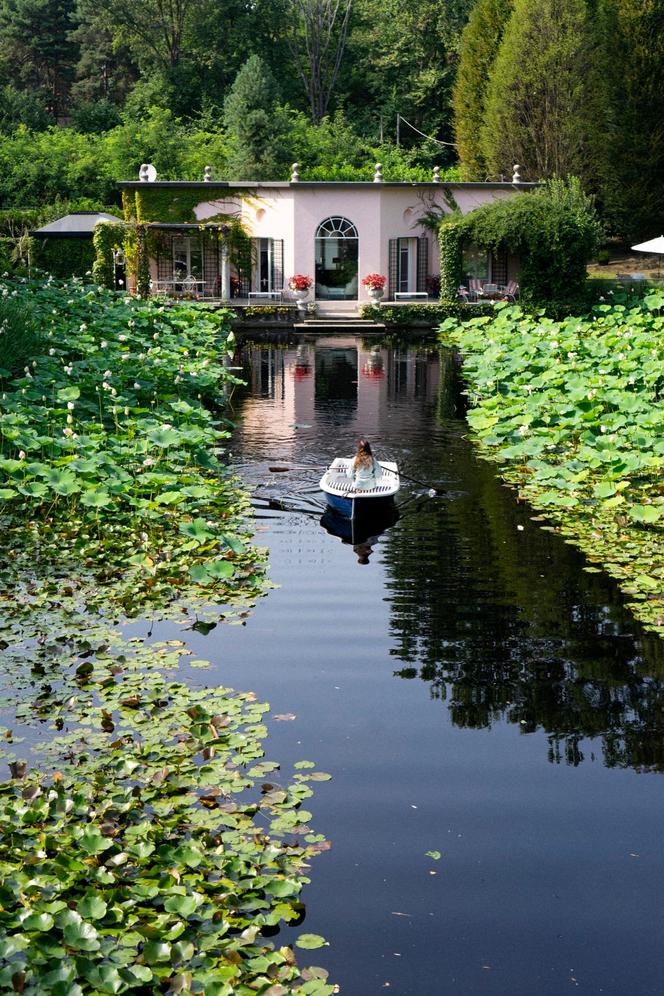 Neo-classical villa on a private lake